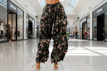 WAVVY DRAMA PRINT PANTS